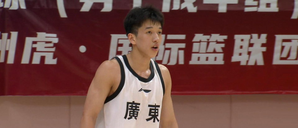 出强劲攻势