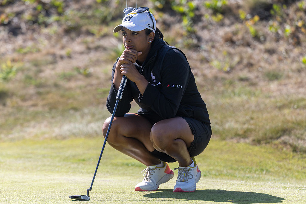 Holle, 但比赛在九, 赛表现最佳